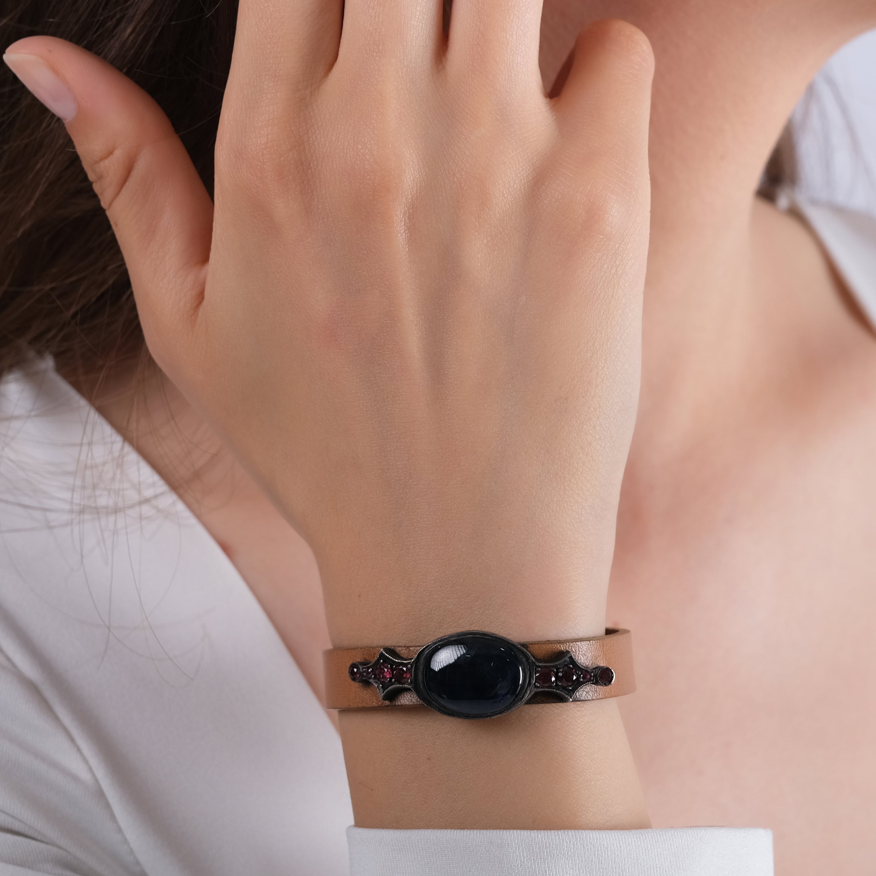 2.06 Carat Natural Sapphire Bracelet – Custom Fine Jewelry Design - Gold Stone Diamond