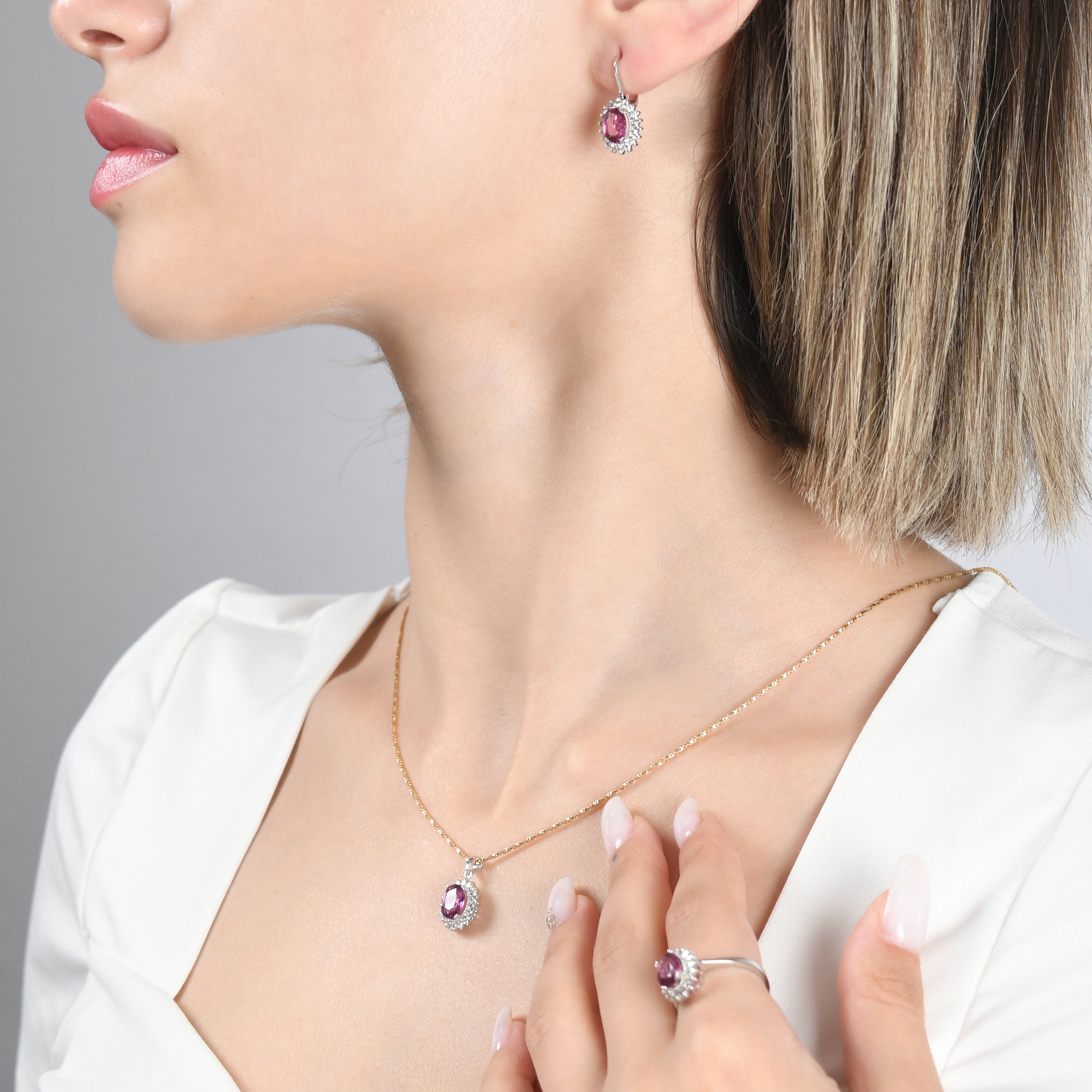 1.23 Carat Natural Diamond and Rhodolite Necklace – Fine Jewelry Design - Gold Stone Diamond
