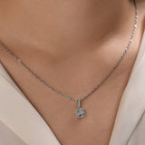 0.26 Carat Baguette Diamond Necklace – Elegant Fine Jewelry Design - Gold Stone Diamond