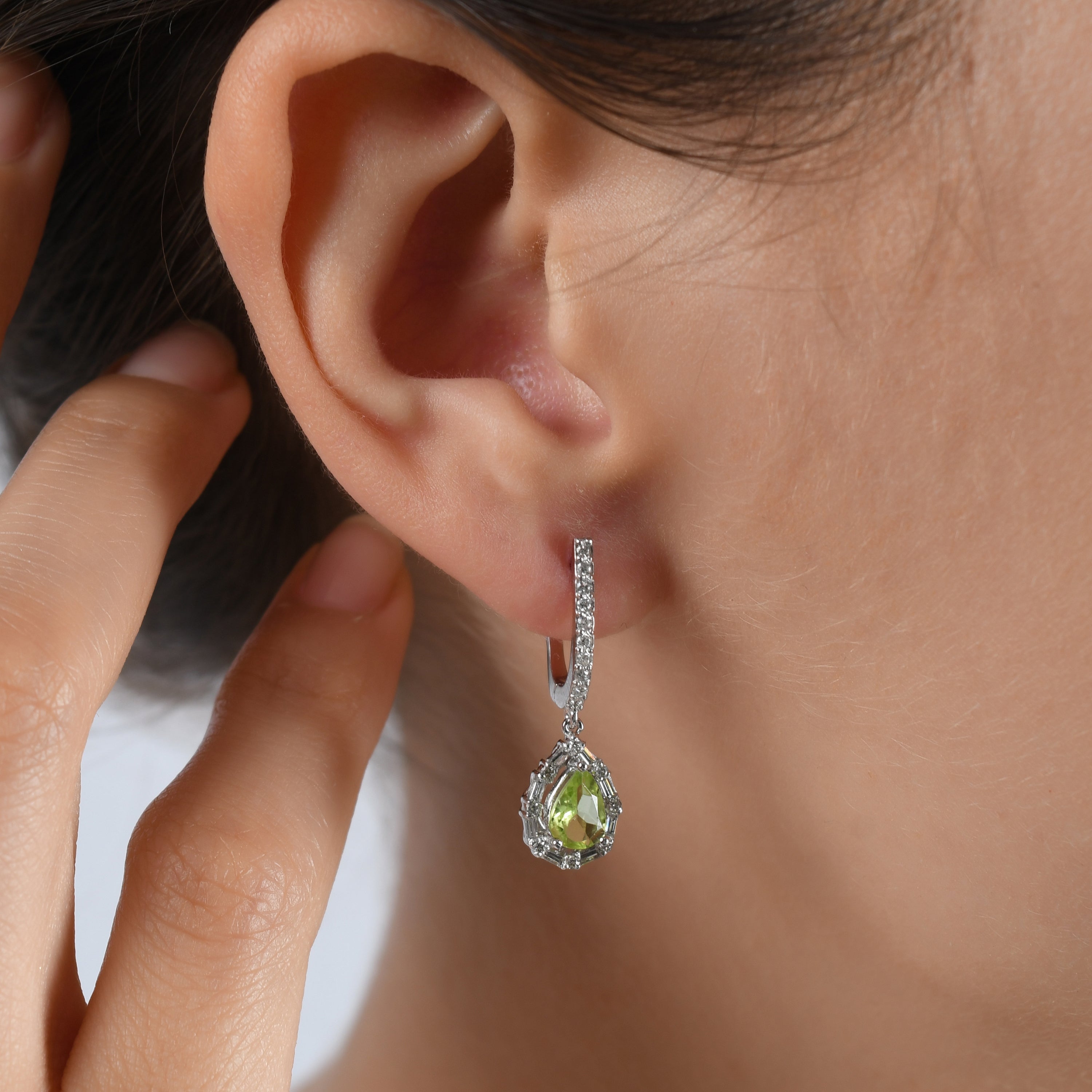 1.59 Carat Natural Diamond and Peridot Earrings – Fine Jewelry Design - Gold Stone Diamond