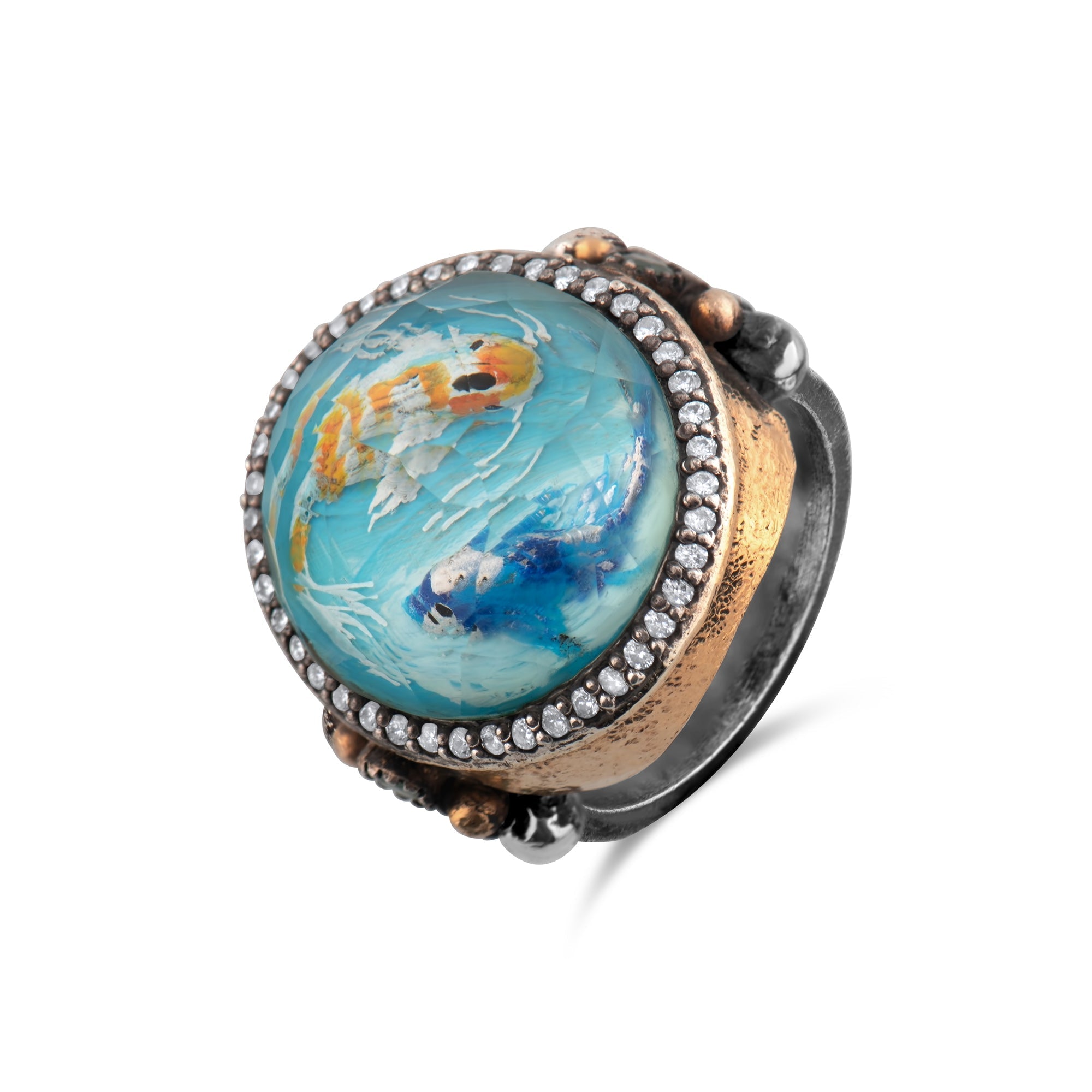 0.70 Carat Natural Diamond and Emerald Fish Design Luxury Ring - Gold Stone Diamond