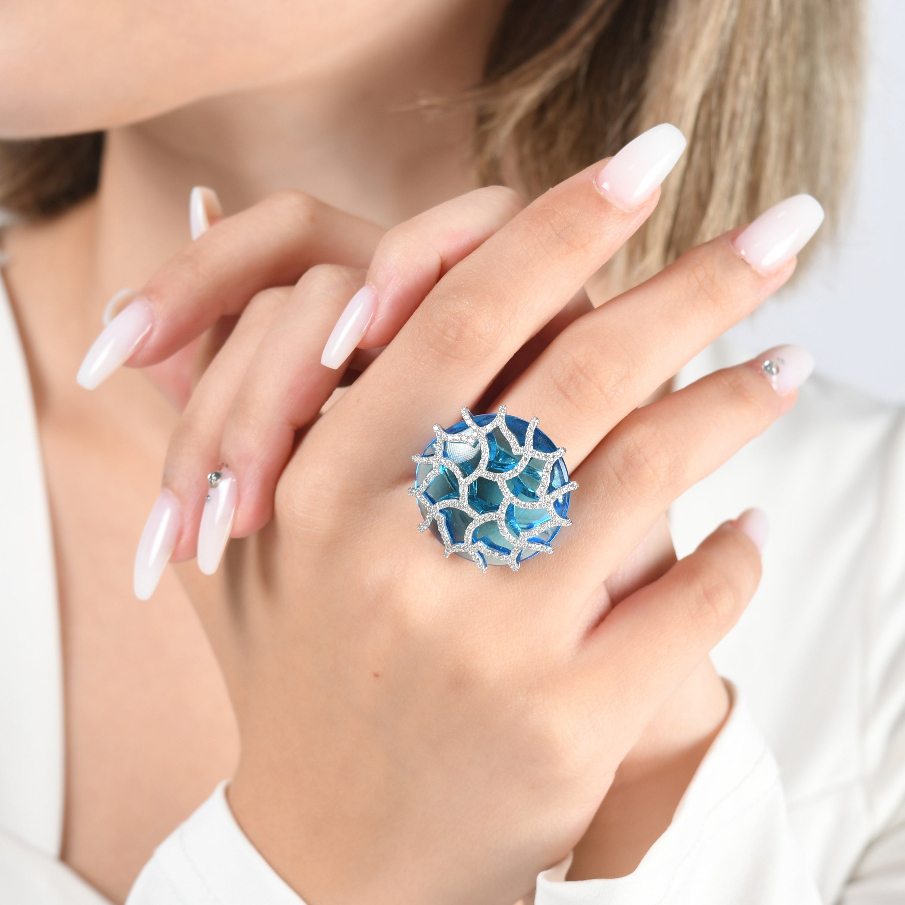1.32 Carat Natural Diamond and Blue Topaz Ring - Fine Jewelry Design - Gold Stone Diamond