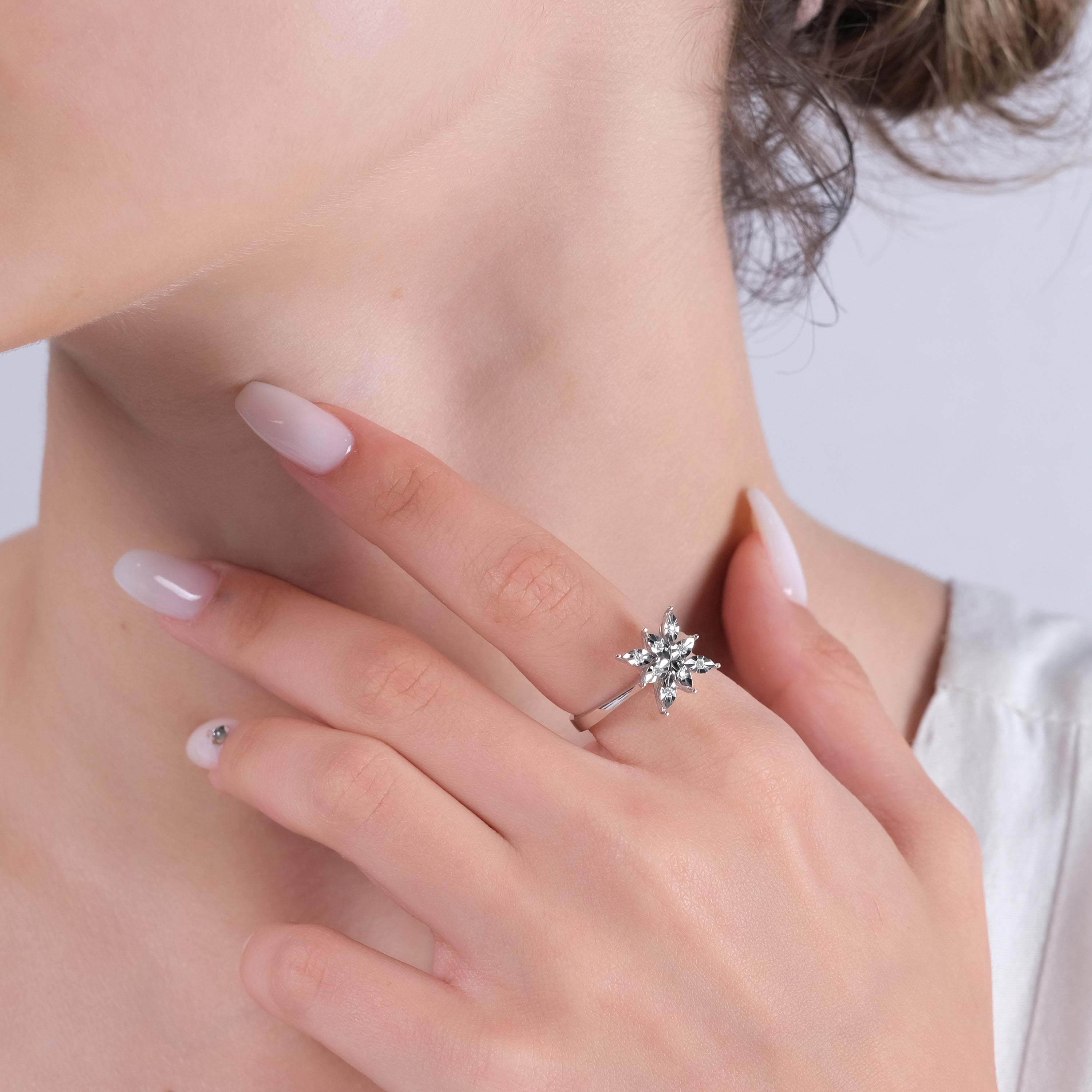 0.05 Carat Natural Diamond Snowflake Ring – Elegant Fine Jewelry Design - Gold Stone Diamond