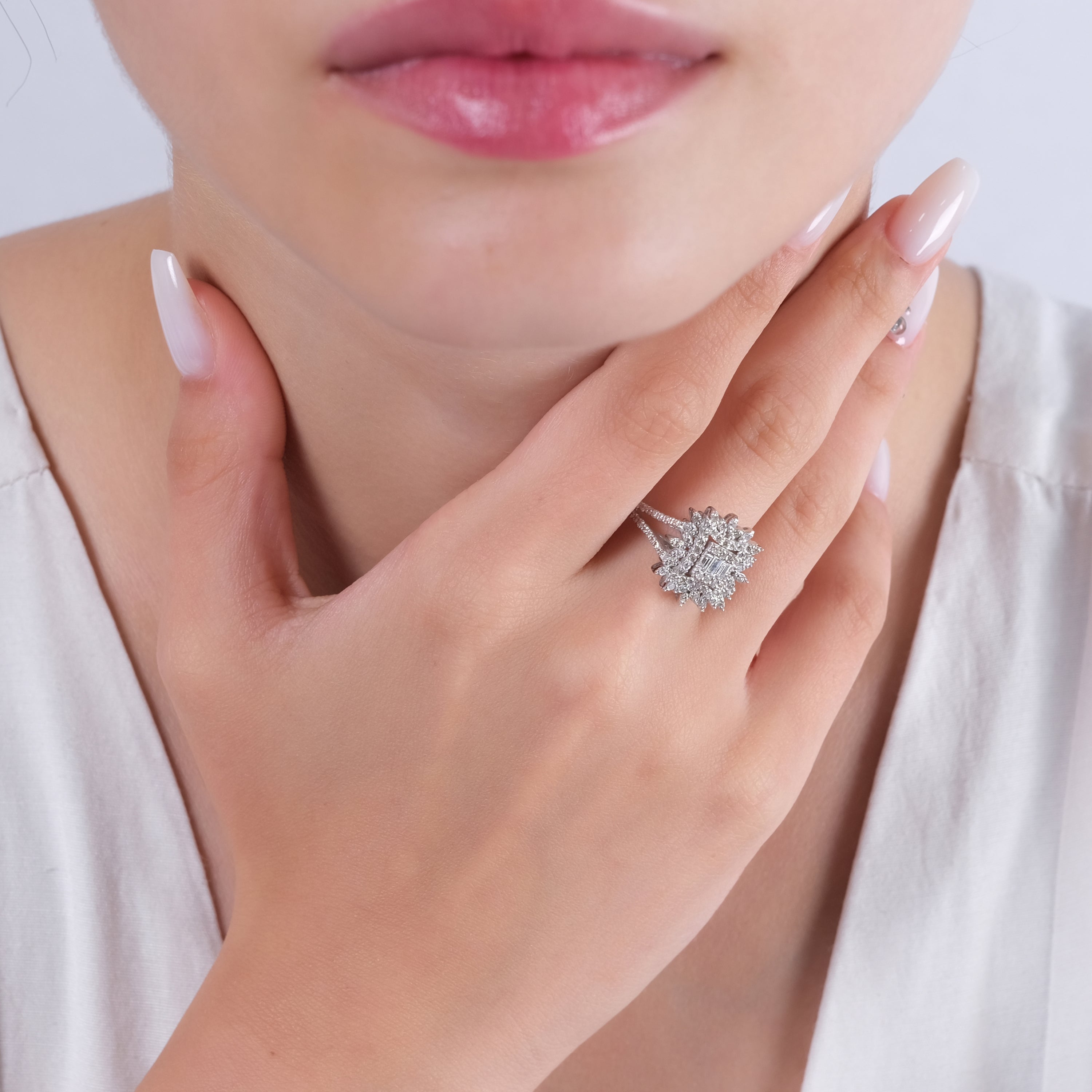 0.94 Carat Natural Baguette Diamond Ring - Gold Stone Diamond