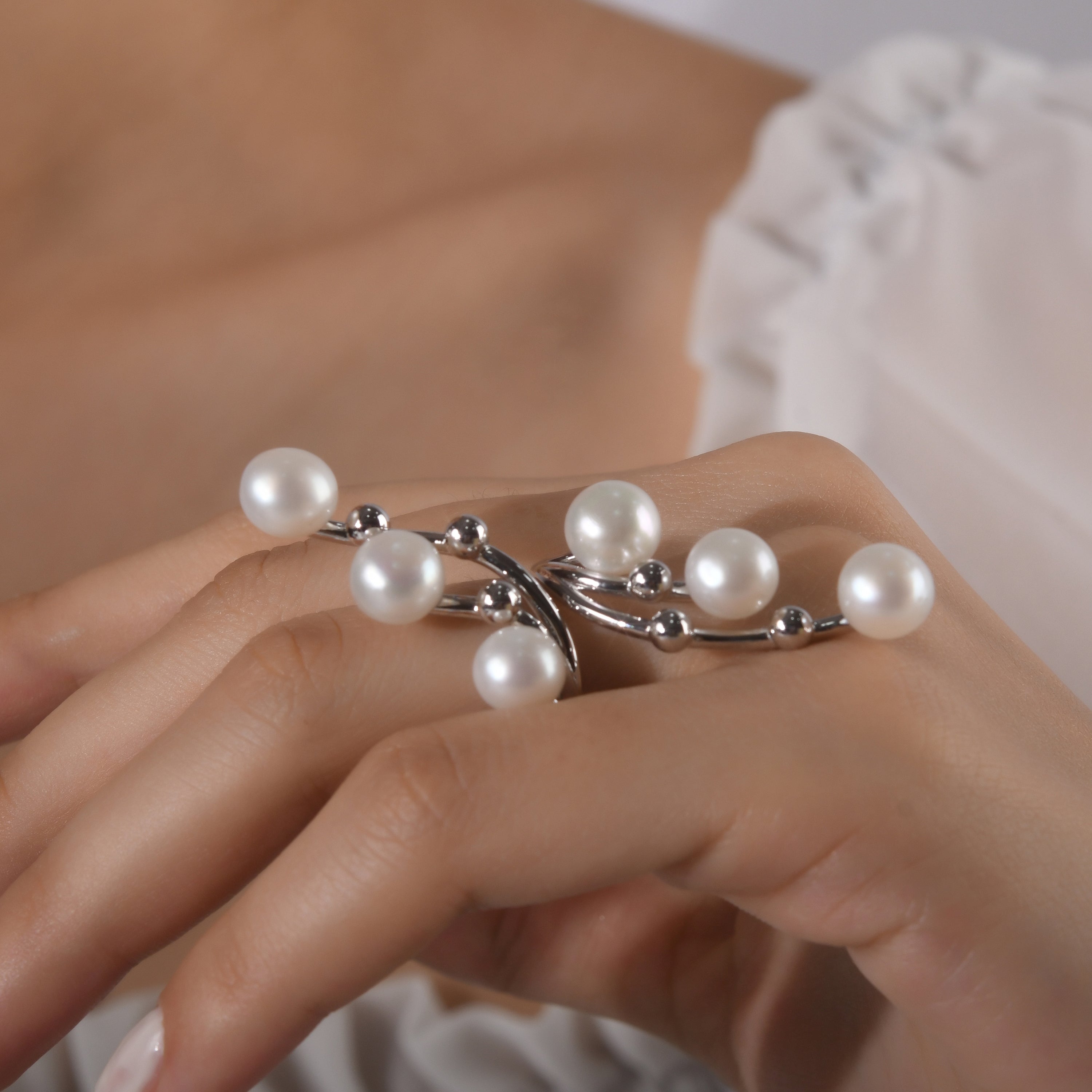 0.19 Carat Natural Diamond and Pearl Ring – Fine Jewelry Design - Gold Stone Diamond