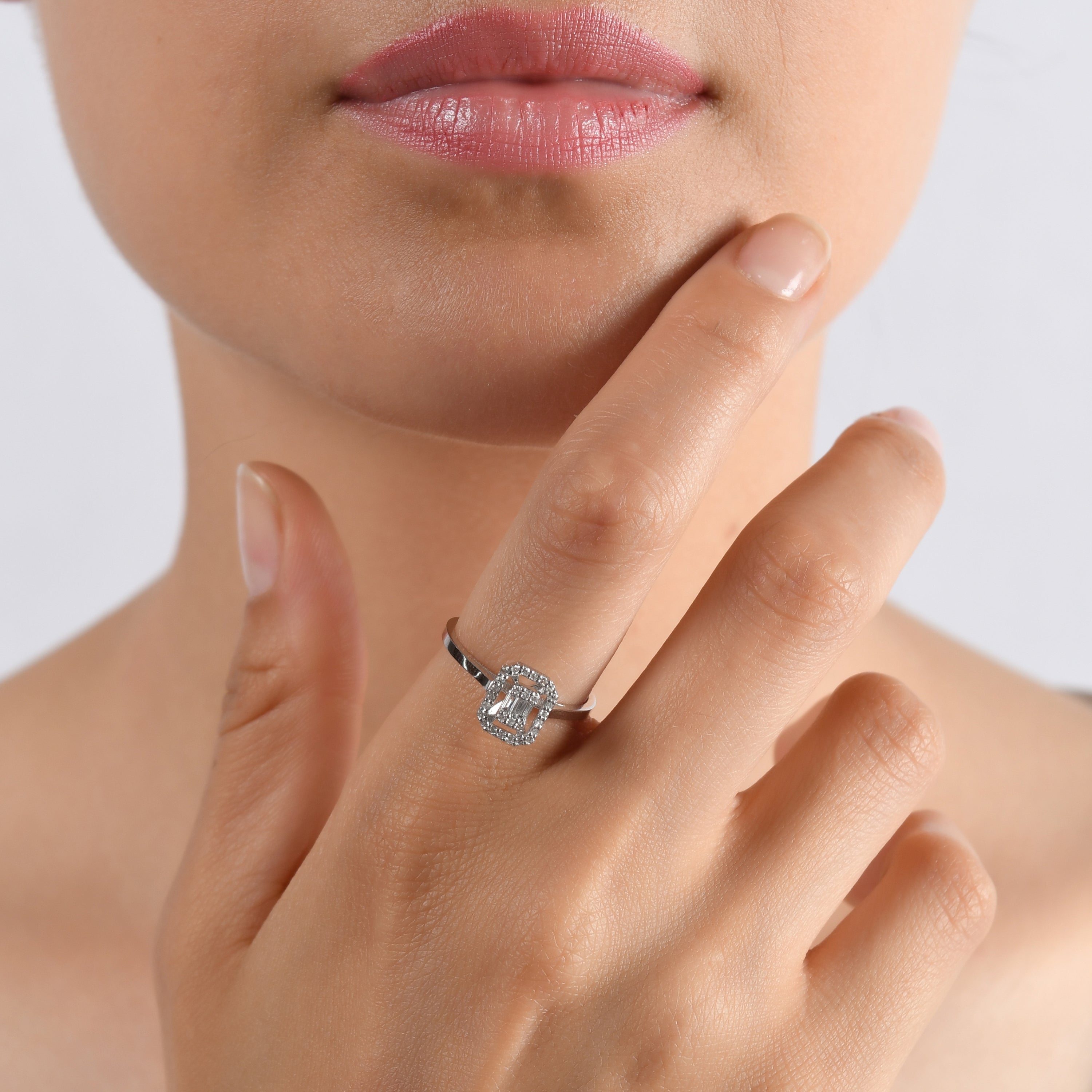 0.18 Carat Baguette Diamond Ring – Elegant Fine Jewelry Design - Gold Stone Diamond