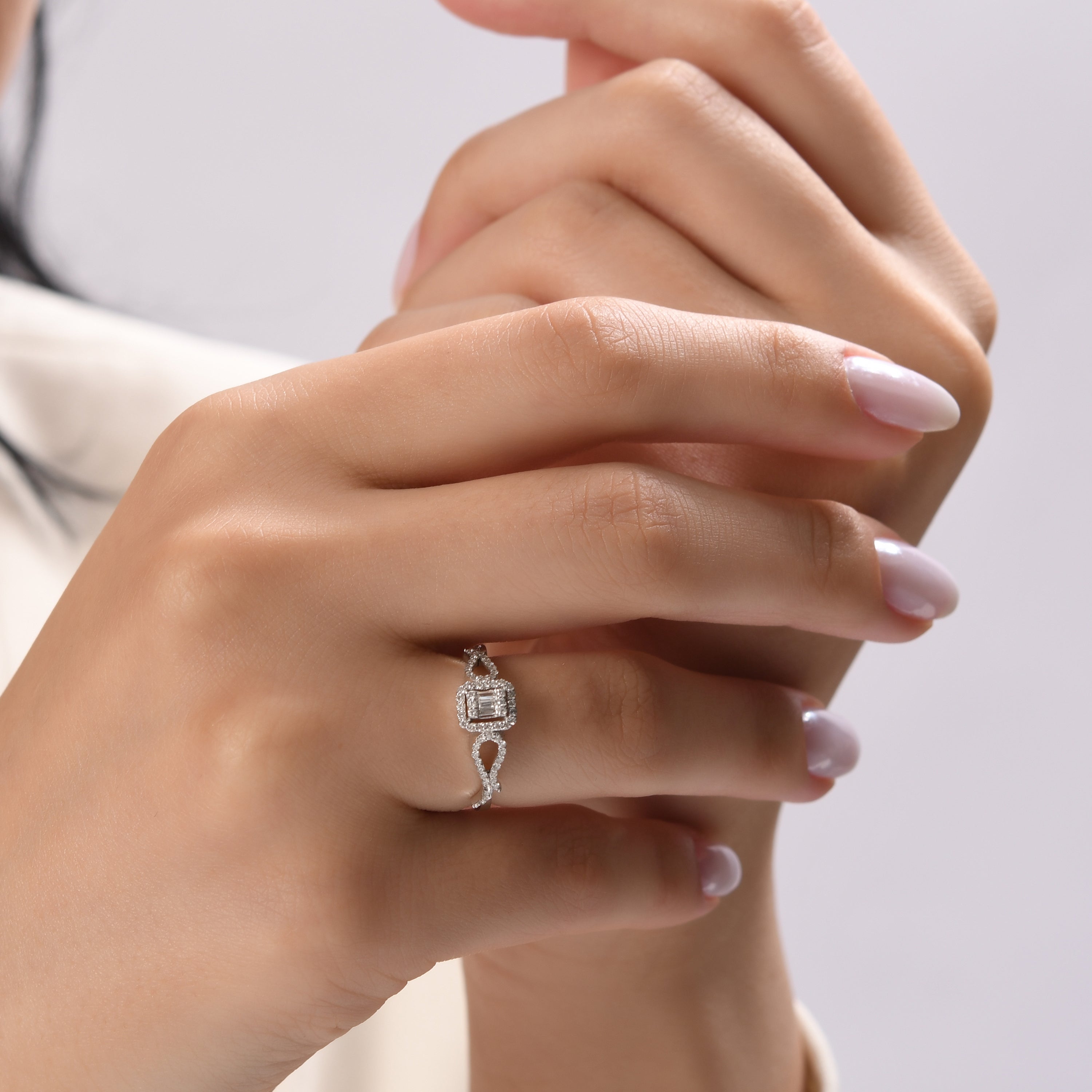0.29 Carat Baguette Diamond Ring – Elegant Fine Jewelry Design - Gold Stone Diamond