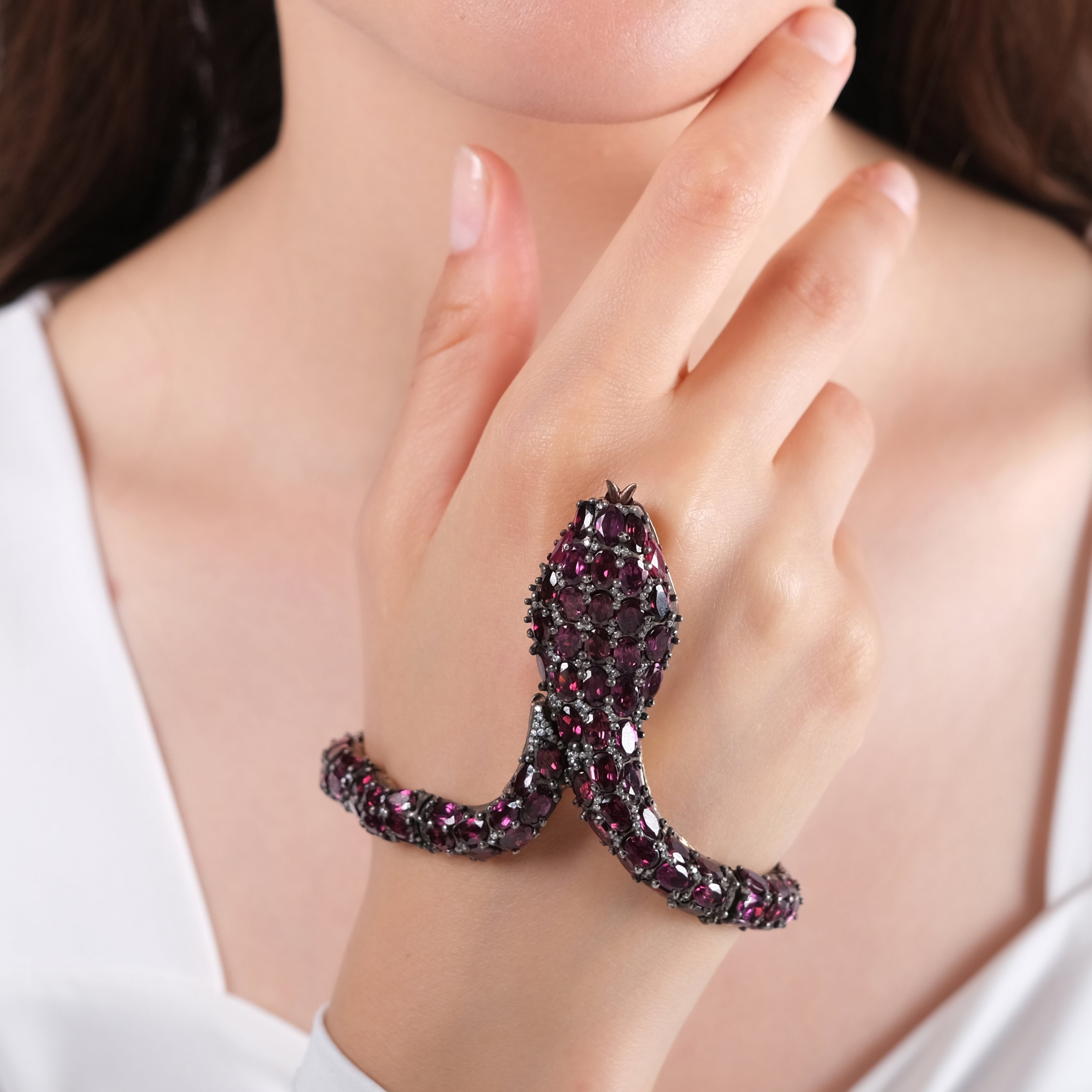 85.09 Carat Rhodolite Garnet Snake Bracelet – Symbolic Fine Jewelry - Gold Stone Diamond