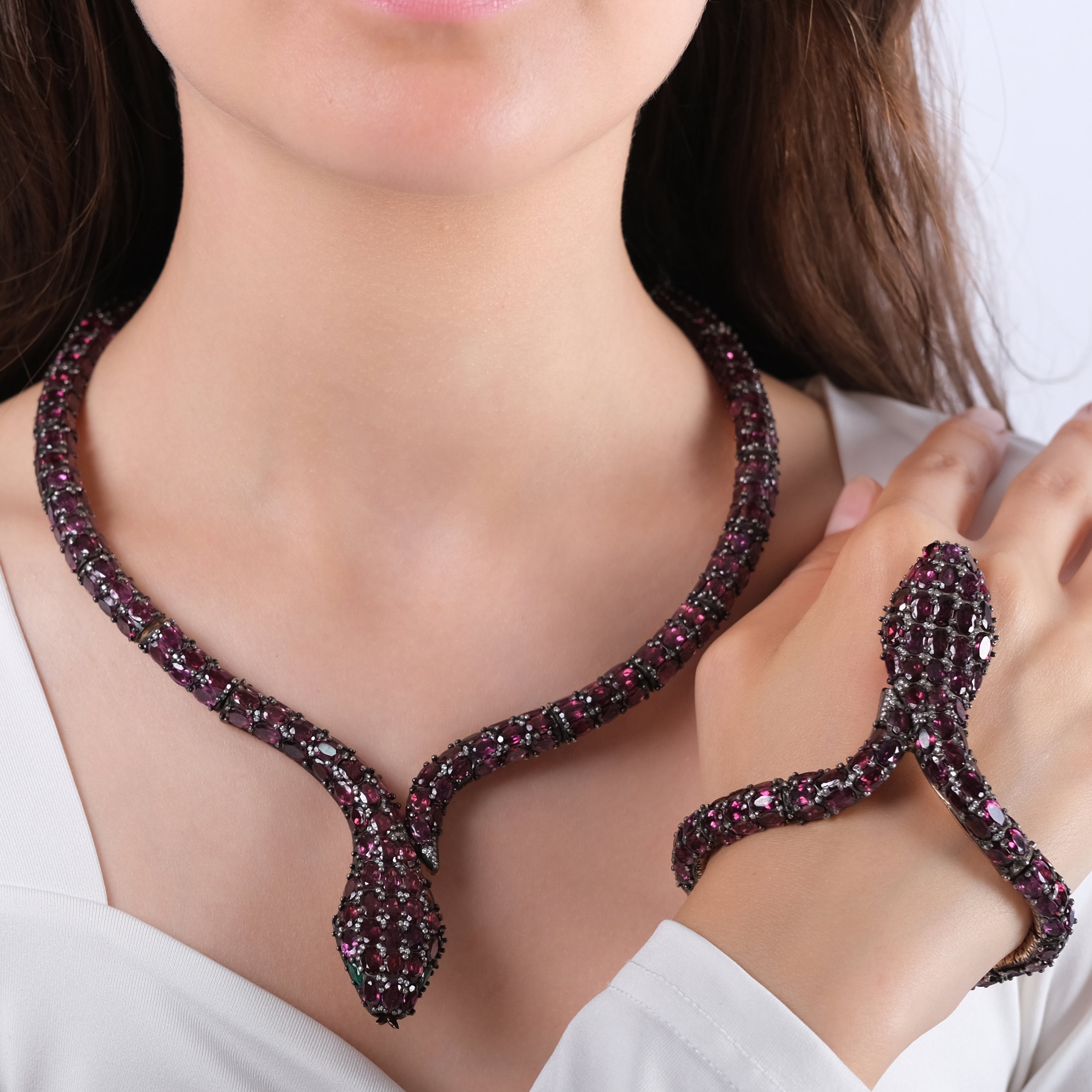 155.25 Carat Natural Diamond and Rhodolite Snake Necklace – Fine Jewelry Design - Gold Stone Diamond