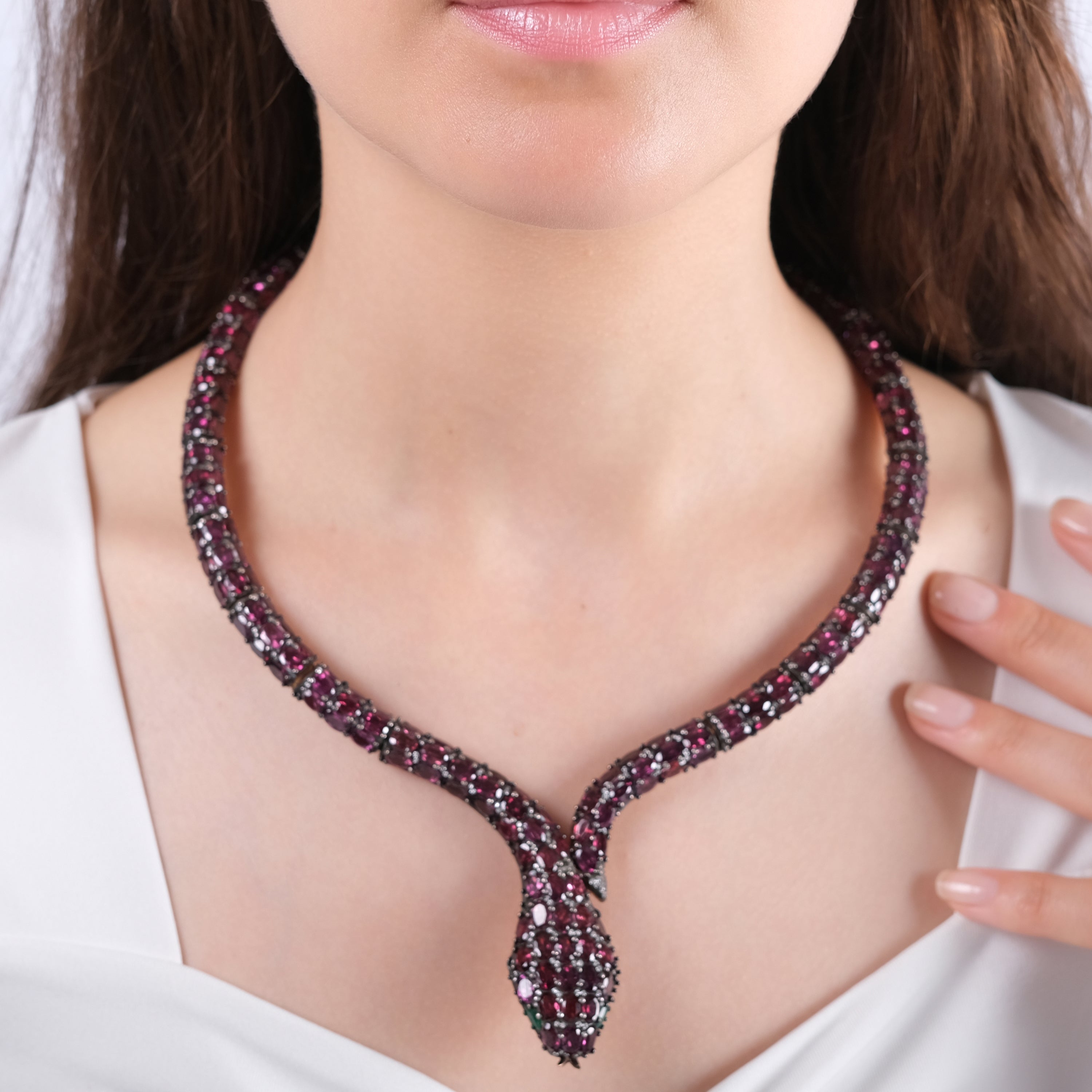 155.25 Carat Natural Diamond and Rhodolite Snake Necklace – Fine Jewelry Design - Gold Stone Diamond