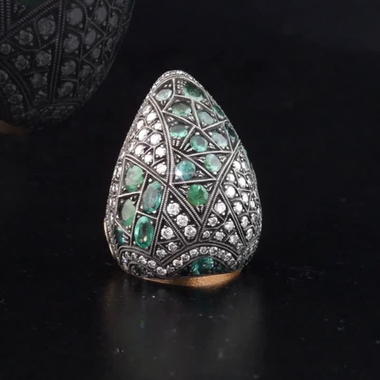 5.50 Carat Natural Diamond and Emerald Ring – Elegant Fine Jewelry Design