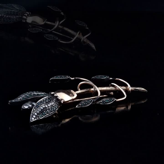 3.7 Carat Natural Diamond and Emerald Brooch – Elegant Fine Jewelry