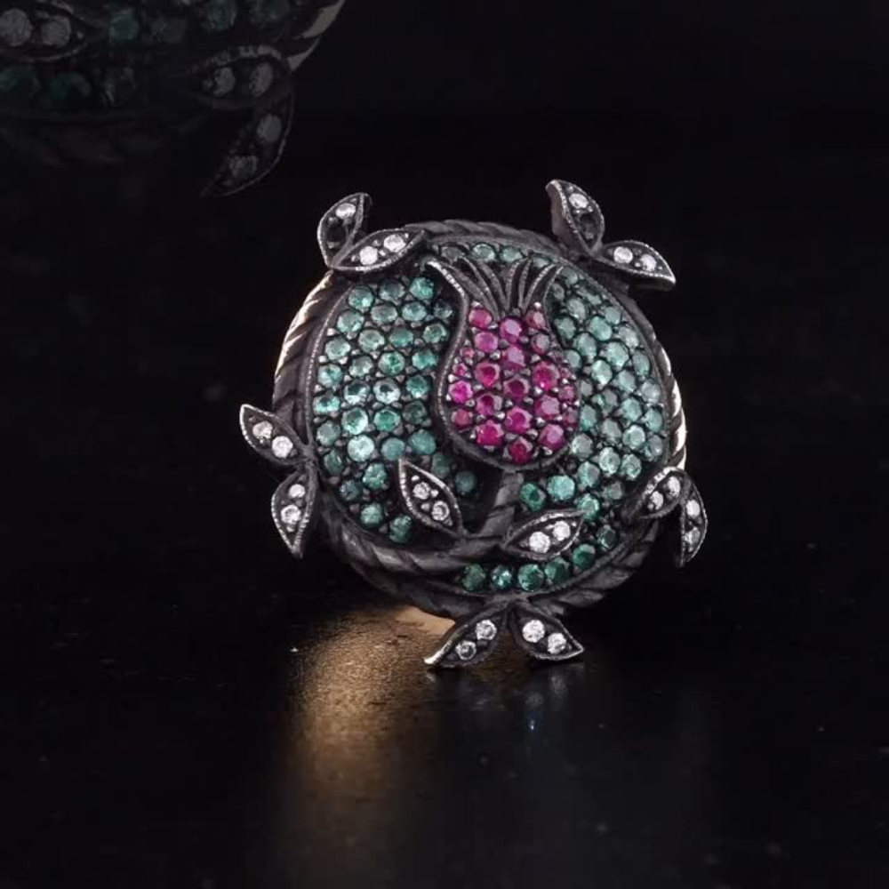 4.00 Carat Natural Diamond and Emerald Ring – Fine Jewelry Design