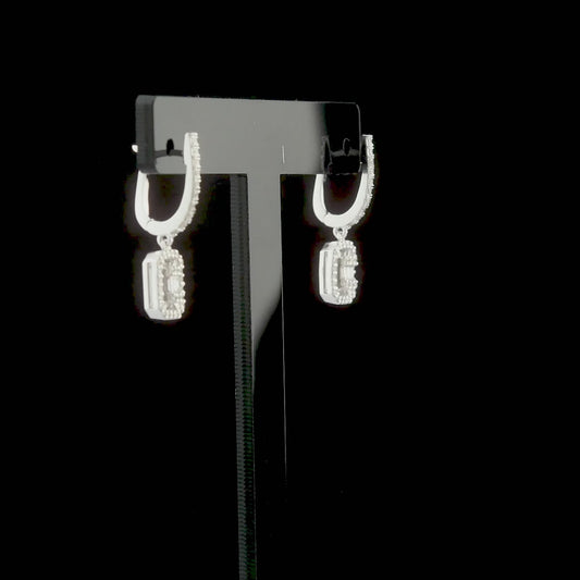 0.34 Carat Baguette Diamond Earrings – Elegant Fine Jewelry Design