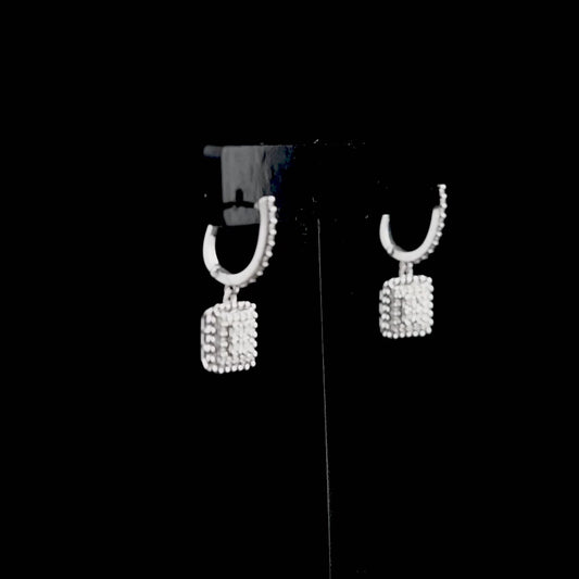 0.35 Carat Natural Diamond Earrings – Elegant Fine Jewelry Design