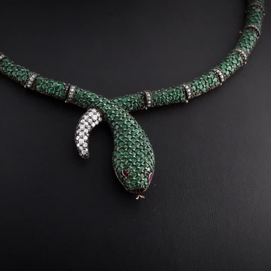28.42 Carat Natural Diamond and Emerald Snake Necklace – Fine Jewelry Design