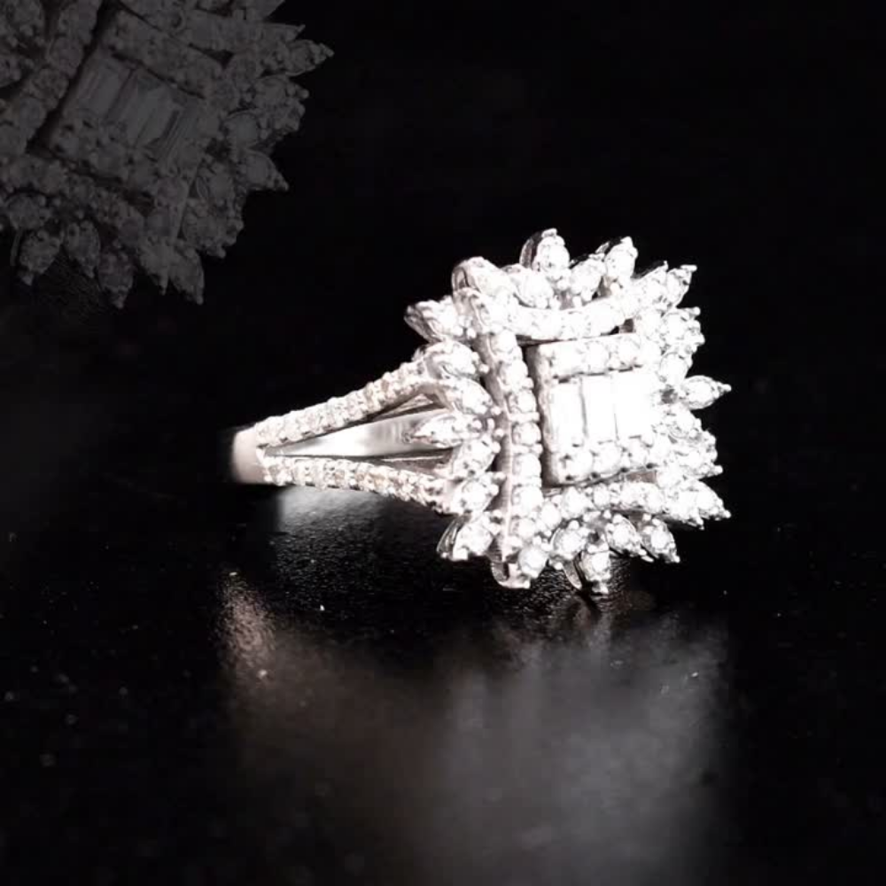 0.94 Carat Natural Baguette Diamond Ring