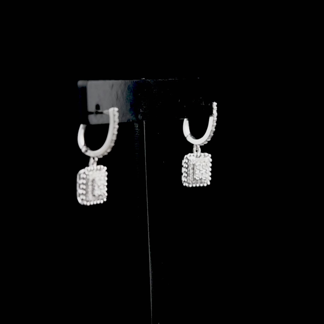0.52 Carat Natural Diamond Earrings – Elegant Fine Jewelry Design